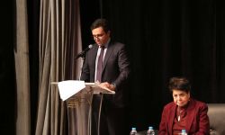 فائزان بجائزة طه حسين الدولية للفكر